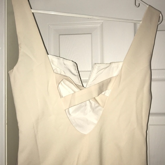 New with tags! Mura boutique cream colored dress - Picture 3 of 4